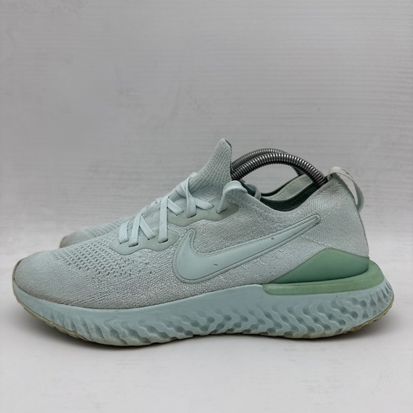 nike epic react flyknit 2 size 9